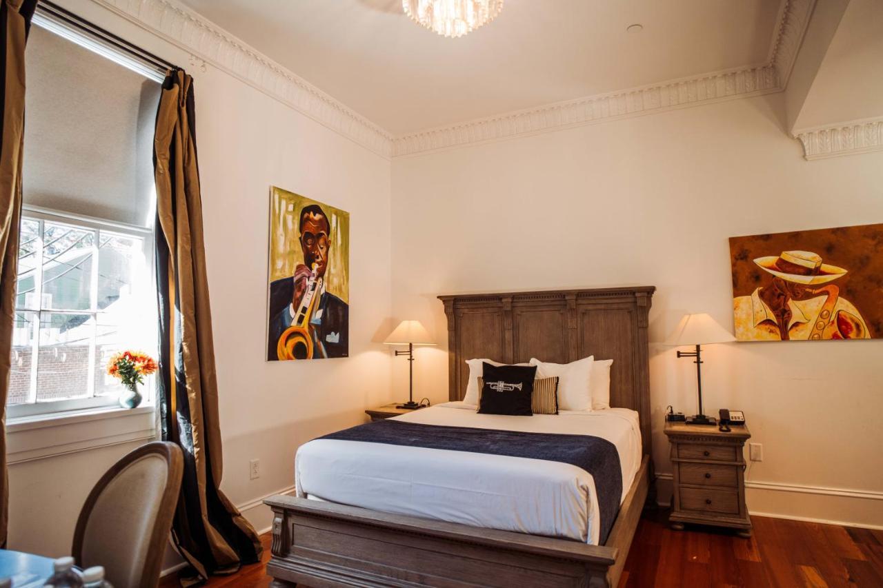 Royal Frenchmen Hotel And Bar New Orleans Exterior foto